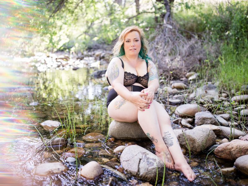 https://lilacandfernphotography.com/wp-content/uploads/2018/11/Boudoir-Fort-Collins-Colorado-Lilac-and-Fern-MP-18-800x600.jpg