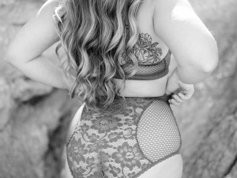 https://lilacandfernphotography.com/wp-content/uploads/2019/10/Boudoir-Intimate-Boise-Idaho-Lilac-and-Fern-ARS-157-800x600.jpg