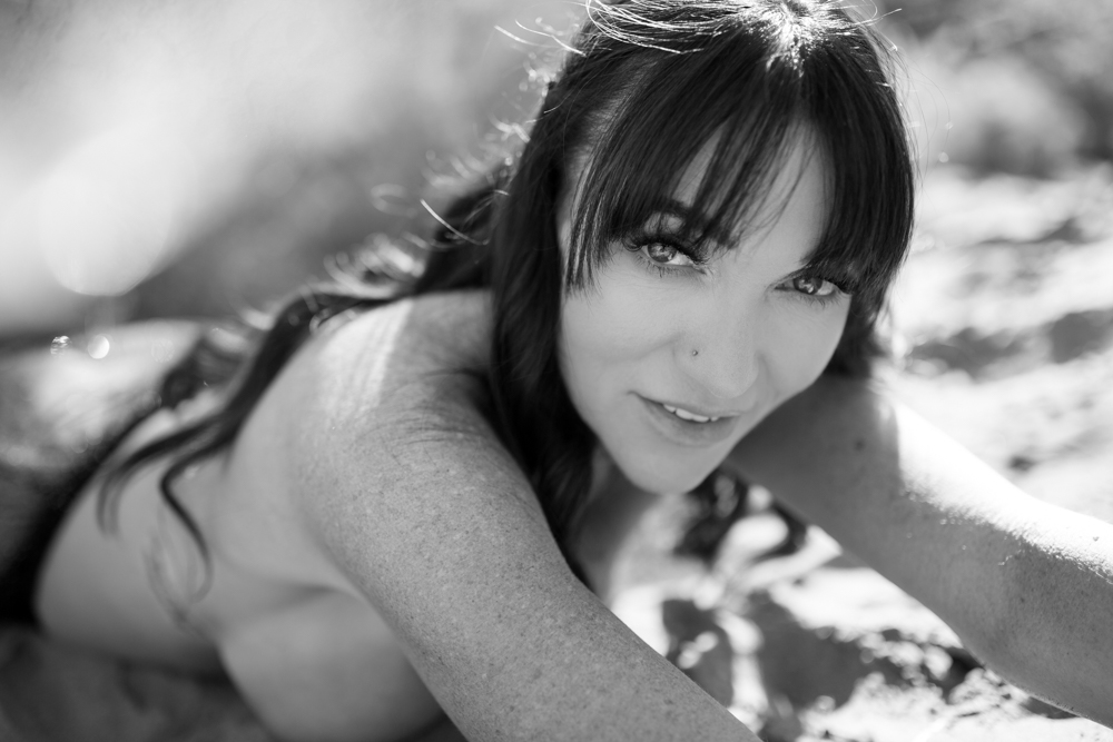 https://lilacandfernphotography.com/wp-content/uploads/2019/10/Boudoir-Intimate-Boise-Idaho-Lilac-and-Fern-MB2-84.jpg