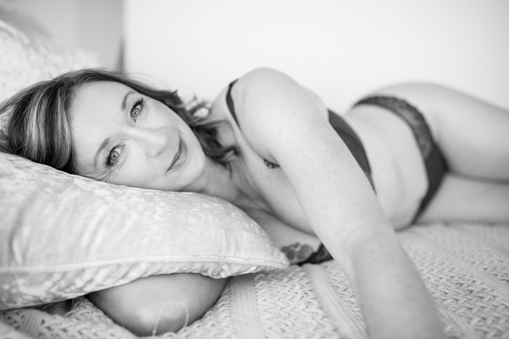 https://lilacandfernphotography.com/wp-content/uploads/2020/02/Boudoir-Intimate-Boise-Idaho-Lilac-and-Fern-DD-7.jpg