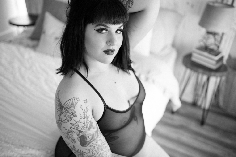 https://lilacandfernphotography.com/wp-content/uploads/2020/03/Boudoir-Intimate-Colorado-Tennessee-Idaho-Lilac-and-Fern-KA-100.jpg