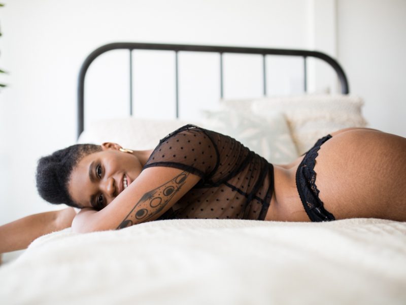https://lilacandfernphotography.com/wp-content/uploads/2020/03/Boudoir-Intimate-Colorado-Tennessee-Idaho-Lilac-and-Fern-MW-33-800x600.jpg