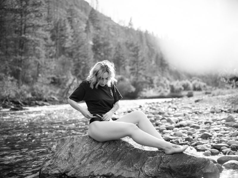 https://lilacandfernphotography.com/wp-content/uploads/2020/05/Boudoir-Intimate-Colorado-Tennessee-Idaho-Lilac-and-Fern-KD-4-800x600.jpg