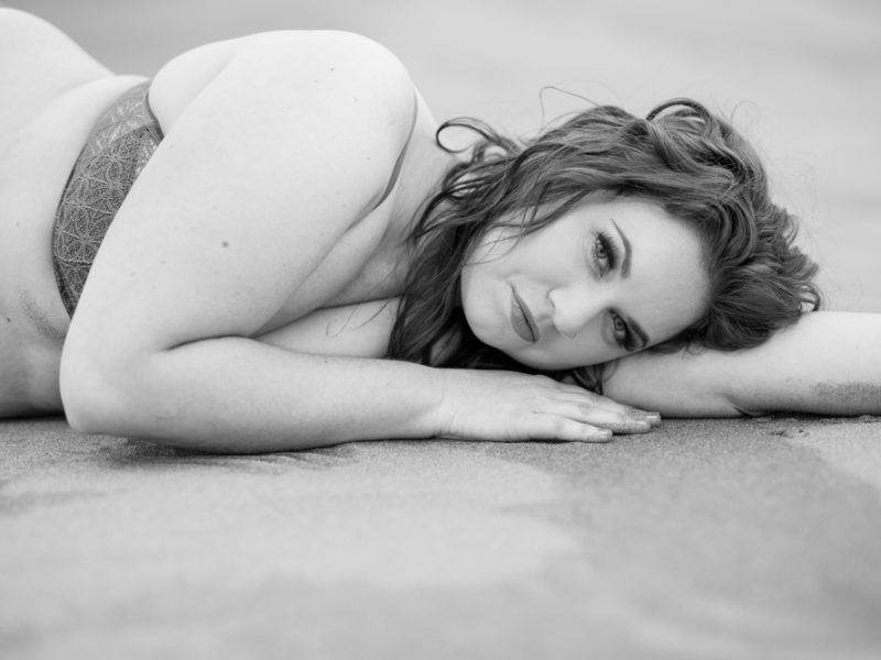 https://lilacandfernphotography.com/wp-content/uploads/2020/07/Boudoir-Intimate-Colorado-Tennessee-Idaho-Lilac-and-Fern-LB-23-800x600.jpg
