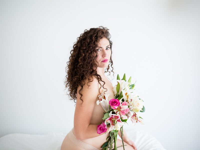 https://lilacandfernphotography.com/wp-content/uploads/2020/10/Boudoir-Intimate-Colorado-Tennessee-Idaho-Lilac-and-Fern-HJ-71-800x600.jpg