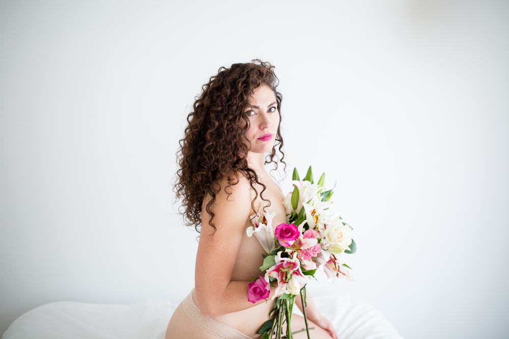 https://lilacandfernphotography.com/wp-content/uploads/2020/10/Boudoir-Intimate-Colorado-Tennessee-Idaho-Lilac-and-Fern-HJ-71.jpg