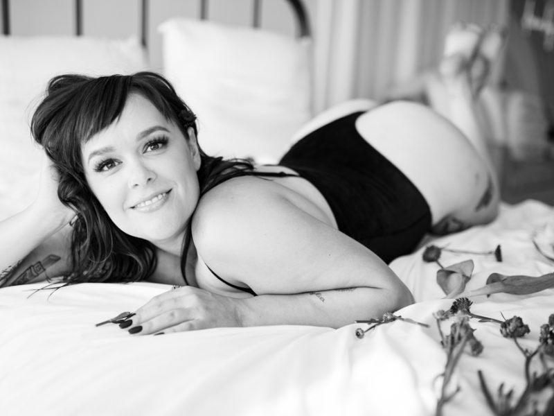 https://lilacandfernphotography.com/wp-content/uploads/2021/07/Boudoir-Fort-Collins-Colorado-Lilac-and-Fern-AC-21-800x600.jpg