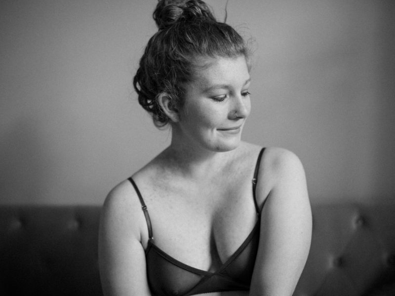 https://lilacandfernphotography.com/wp-content/uploads/2021/09/Boudoir-Fort-Collins-Colorado-Lilac-and-Fern-HD-5-800x600.jpg