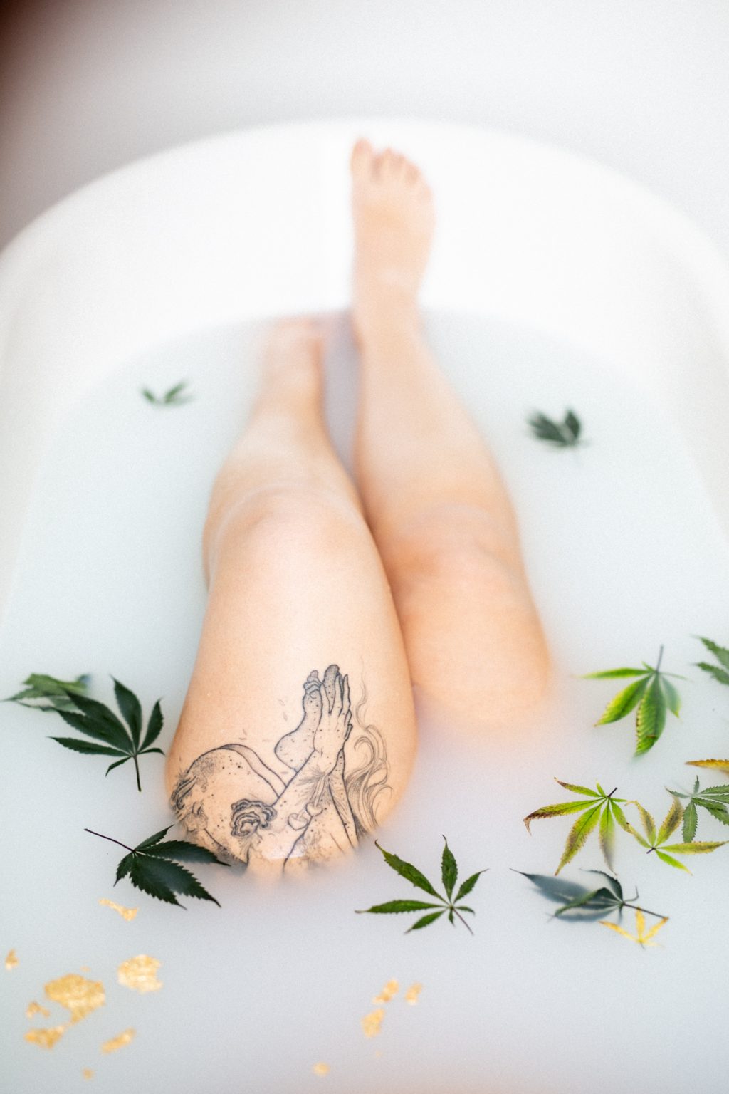https://lilacandfernphotography.com/wp-content/uploads/2022/03/Boudoir-Fort-Collins-Colorado-Lilac-and-Fern-AS-Tub-58-1024x1536.jpg