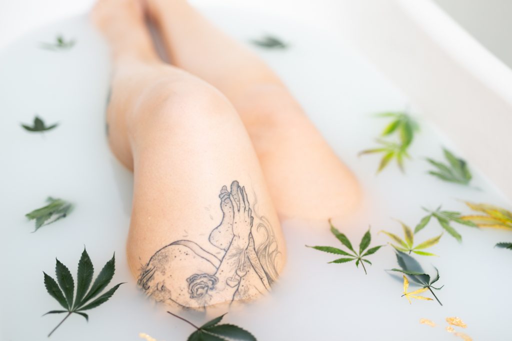 https://lilacandfernphotography.com/wp-content/uploads/2022/03/Boudoir-Fort-Collins-Colorado-Lilac-and-Fern-AS-Tub-59-1024x682.jpg