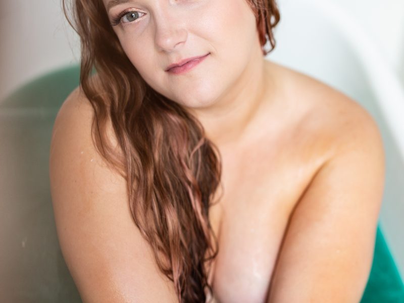 https://lilacandfernphotography.com/wp-content/uploads/2022/03/Boudoir-Fort-Collins-Colorado-Lilac-and-Fern-AS-Tub-71-800x600.jpg